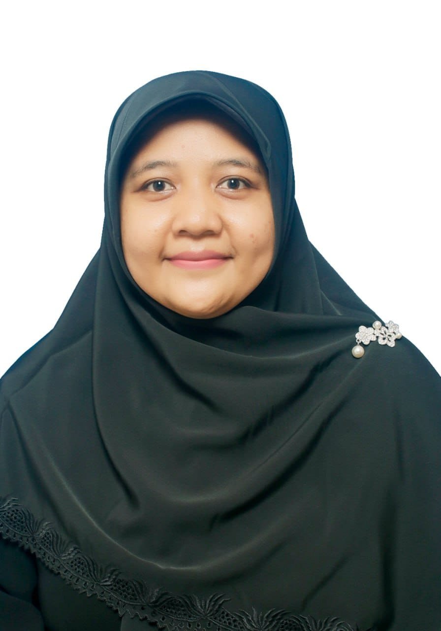 صورة الاستاذة فريدة